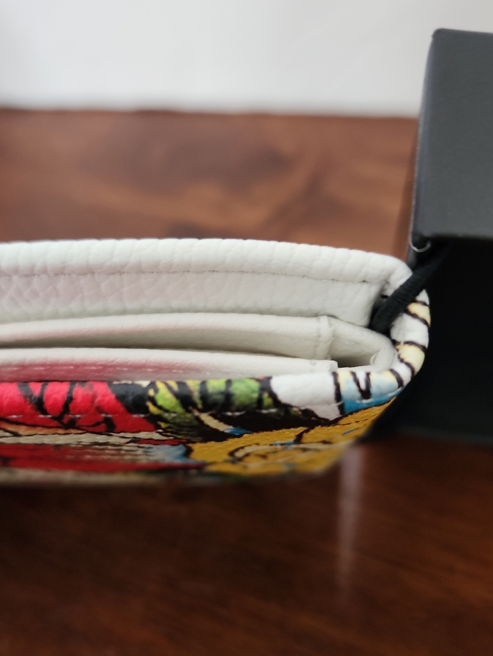 Ed Hardy White Wallet with Multicolor Tattoo Skull and Snake - Picture 9 of 10